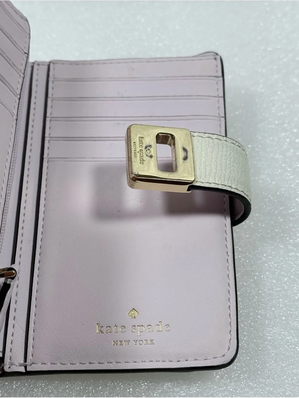 Kate Spade Phoebe Perforated Turnlock Medium Wallet Meringue